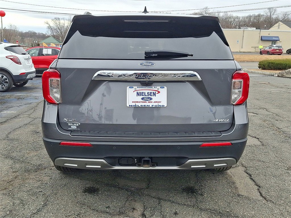 Certified 2022 Ford Explorer XLT w/ Equipment Group 202A image 6