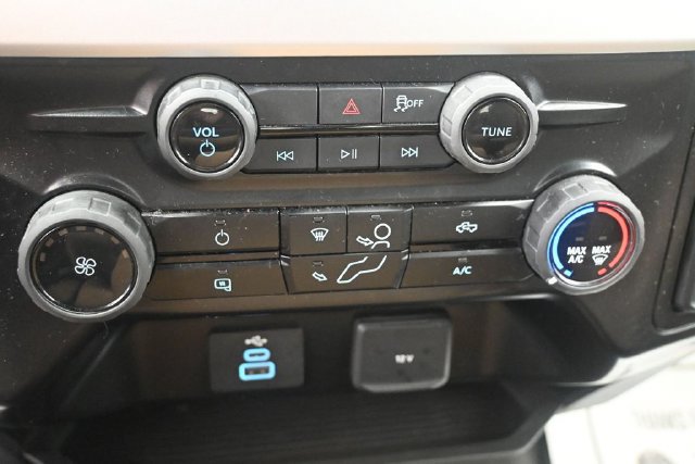 Certified 2025 Ford F250 XLT AWD/4WD image 13