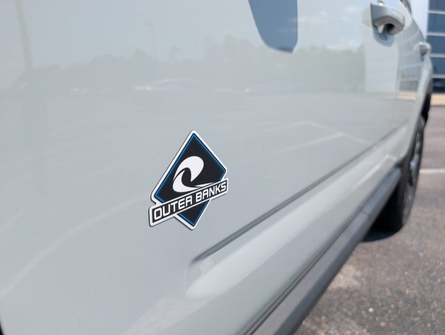 Certified 2023 Ford Bronco Sport Outer Banks AWD/4WD image 9