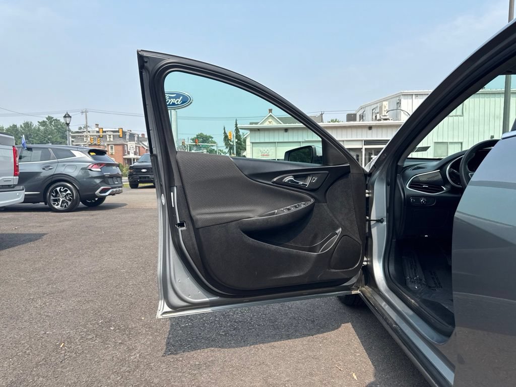 Used 2024 Chevrolet Malibu LT FWD image 15