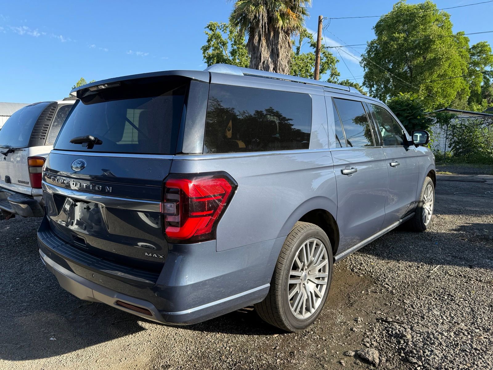 Certified 2023 Ford Expedition Max Platinum AWD/4WD image 2
