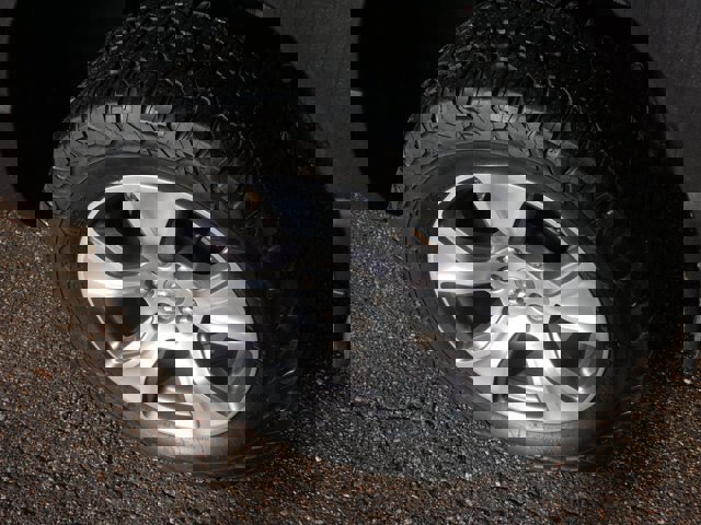 Used 2023 RAM 1500 Laramie image 8