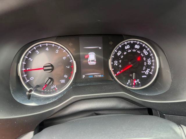 Used 2019 Toyota RAV4 LE AWD/4WD image 3