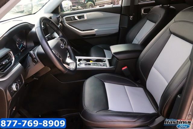 Certified 2022 Ford Explorer XLT w/ Equipment Group 202A image 13