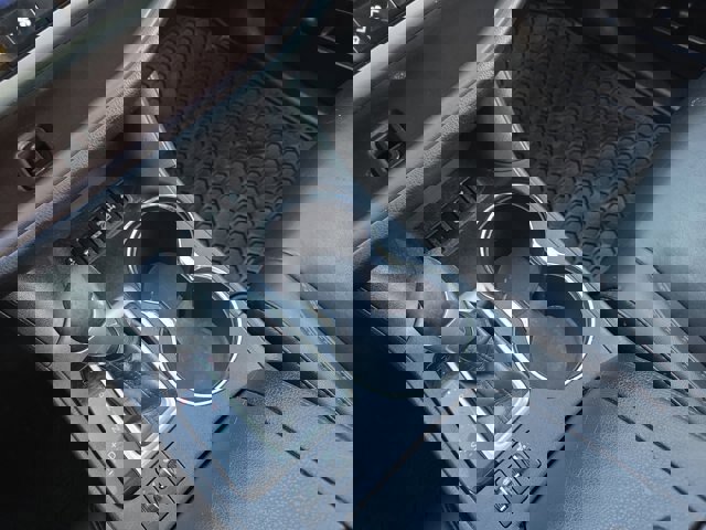 Used 2019 Toyota Highlander XLE image 25