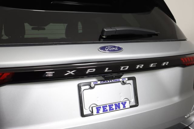 Certified 2025 Ford Explorer Active w/ Active Comfort Package image 24