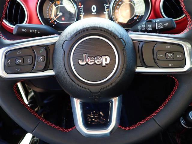 Used 2023 Jeep Wrangler Rubicon AWD/4WD image 12