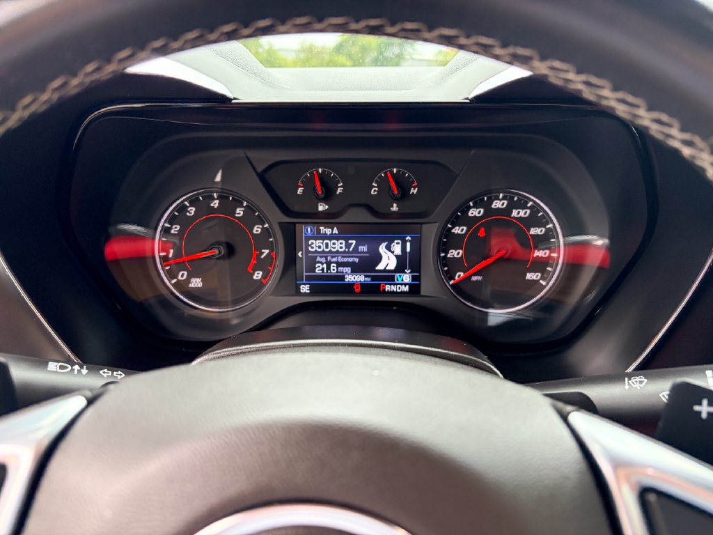 Used 2020 Chevrolet Camaro LT w/ RS Package RWD image 6