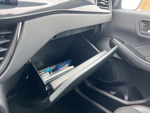 Certified 2024 Ford Escape ST-Line w/ Tech Pack #1 image 17