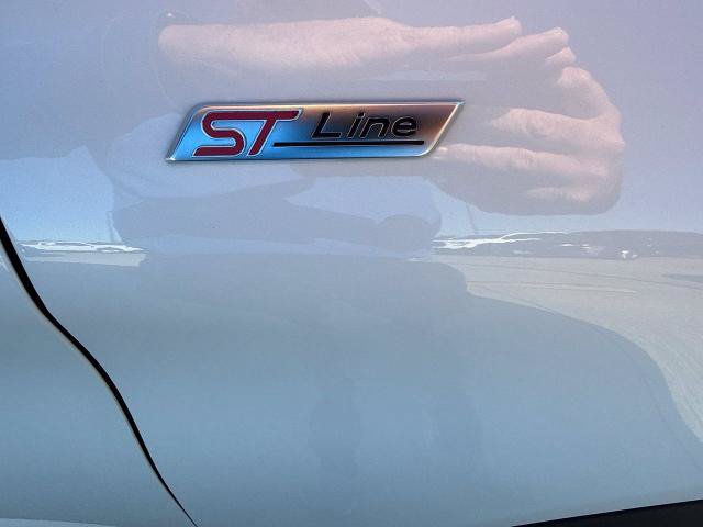Certified 2025 Ford Explorer ST-Line AWD/4WD image 17