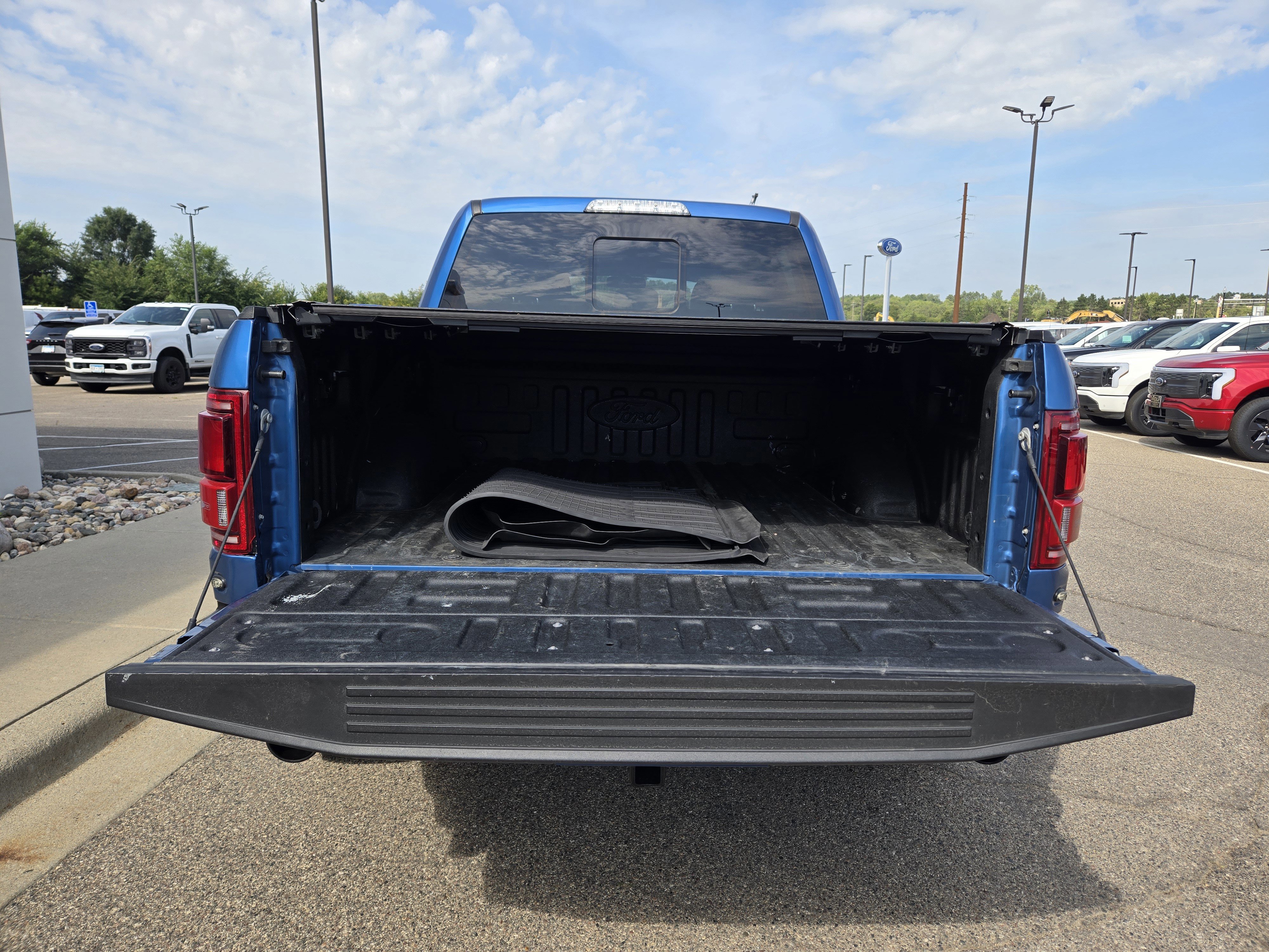 Certified 2020 Ford F150 Raptor w/ Equipment Group 802A Luxury image 16