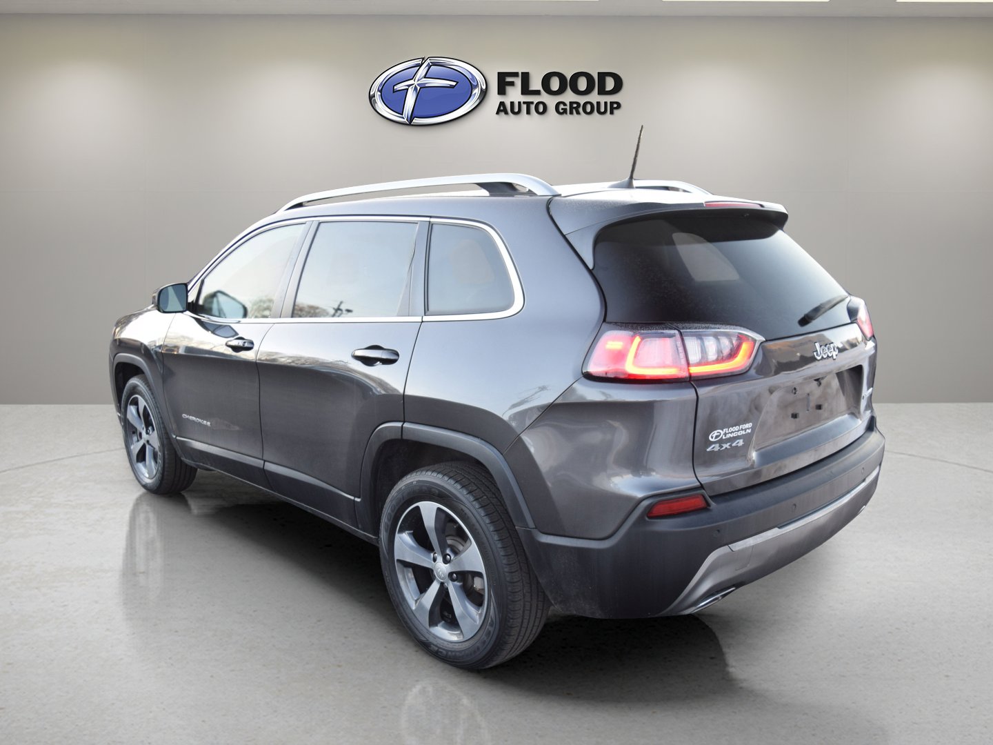 Used 2019 Jeep Cherokee Limited image 5