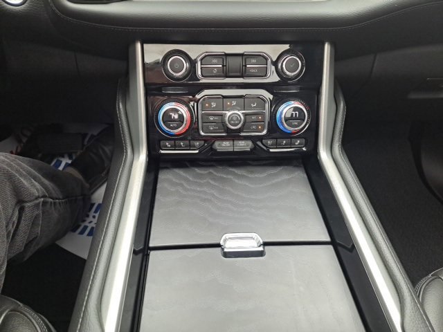 Used 2023 GMC Yukon Denali image 22