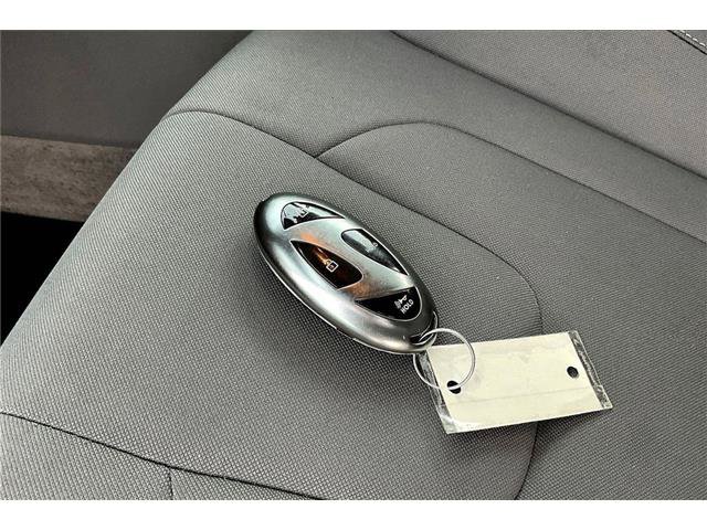 Used 2024 Hyundai Elantra Blue FWD image 14