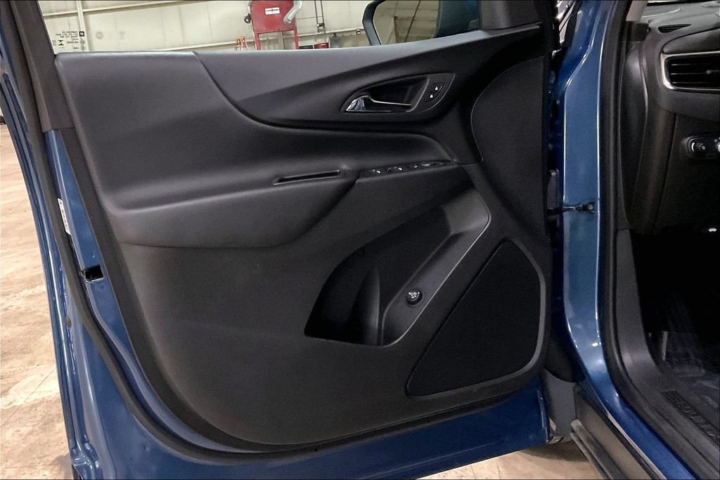 Used 2024 Chevrolet Equinox LT AWD/4WD image 21