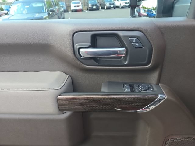 Used 2025 Chevrolet Silverado 2500 LT AWD/4WD image 13