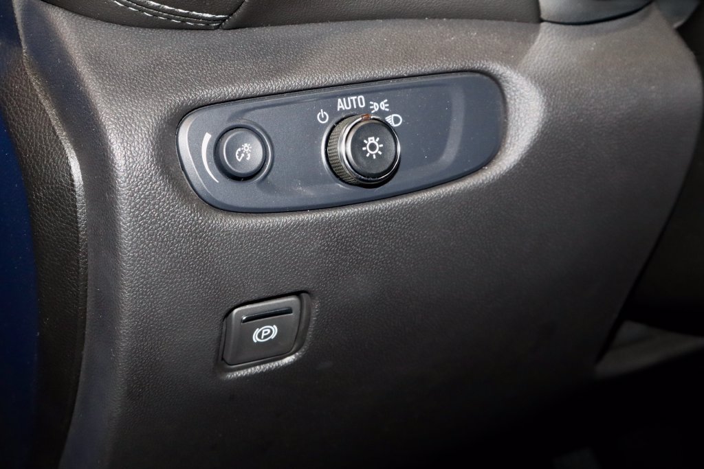 Used 2024 Chevrolet Blazer LT w/ Convenience Package FWD image 27
