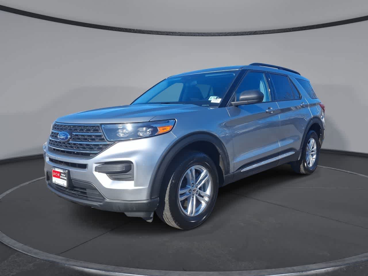 Certified 2023 Ford Explorer XLT AWD/4WD image 1
