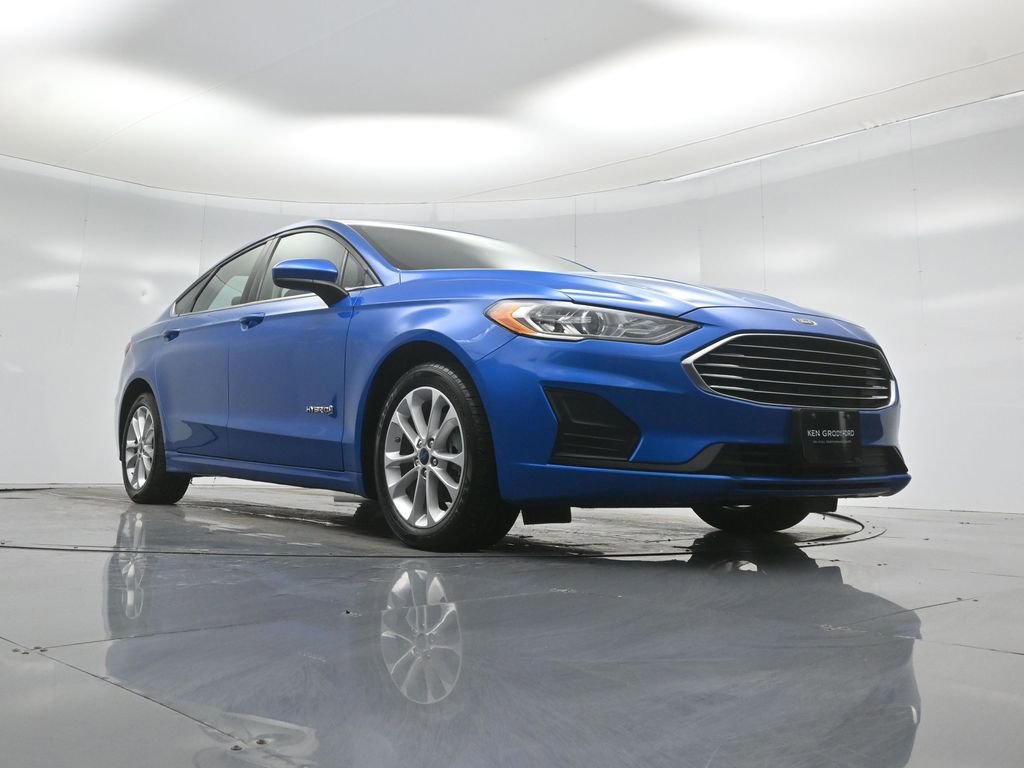 Certified 2019 Ford Fusion SE FWD image 44