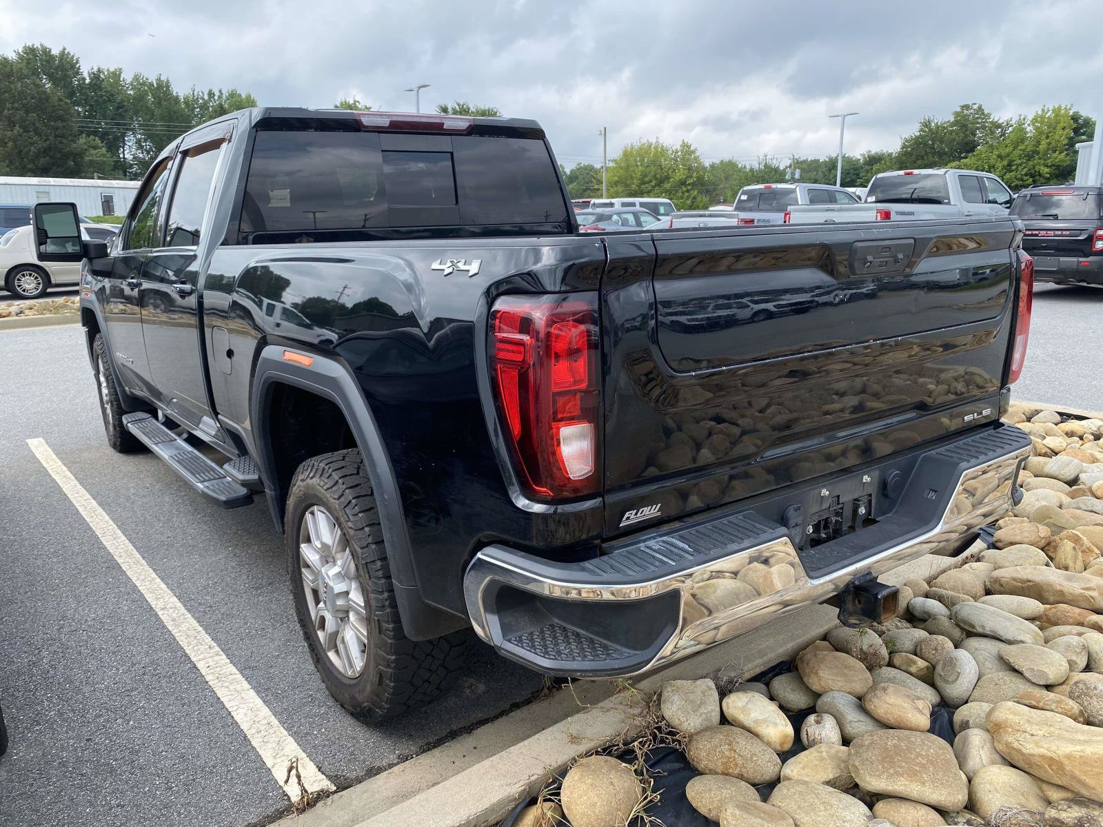 Used 2022 GMC Sierra 2500 SLE w/ SLE Value Package; AWD/4WD image 5