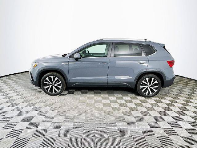 Used 2023 Volkswagen Taos SE AWD/4WD image 4