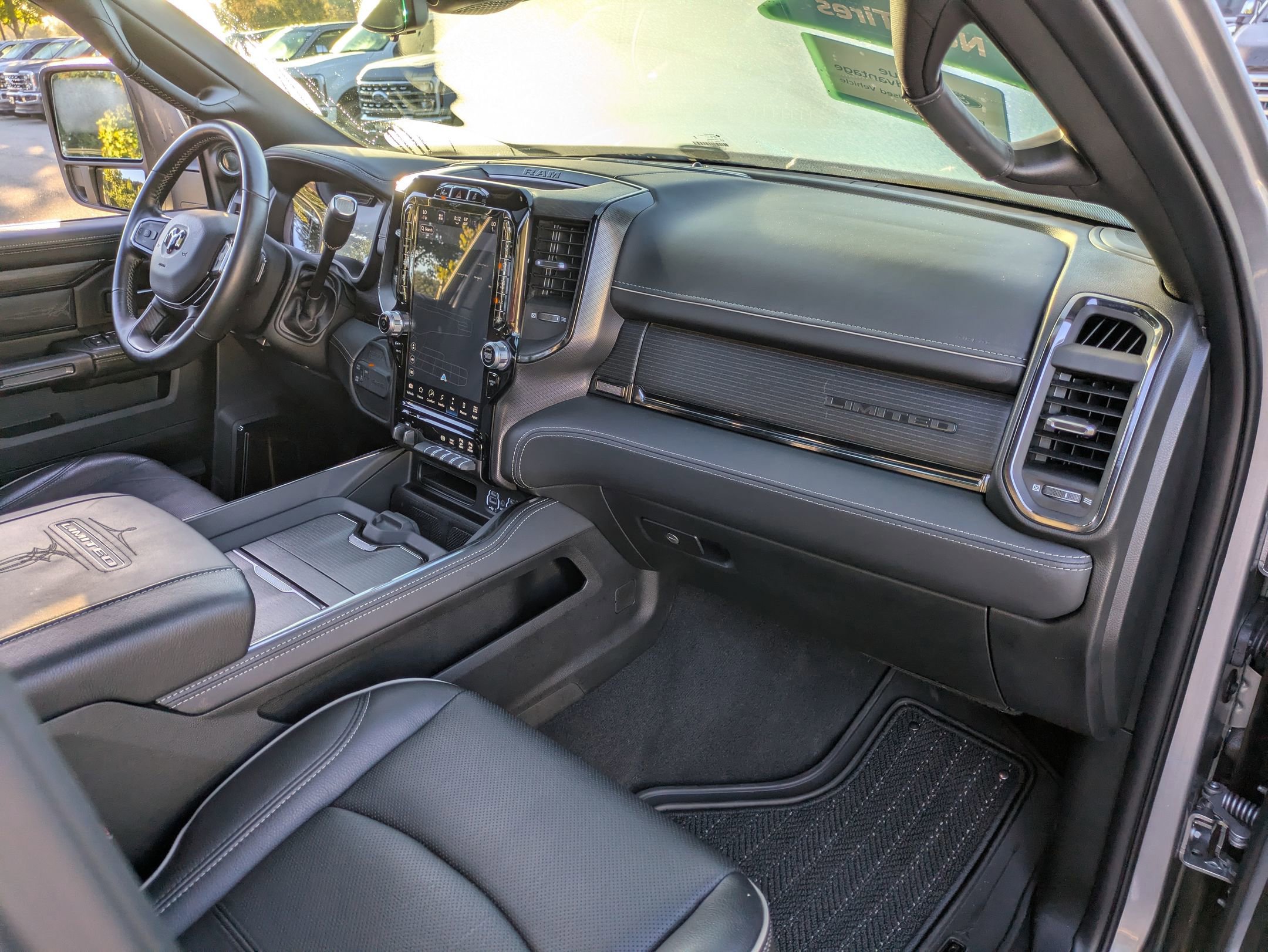 Used 2024 RAM 2500 Limited image 44