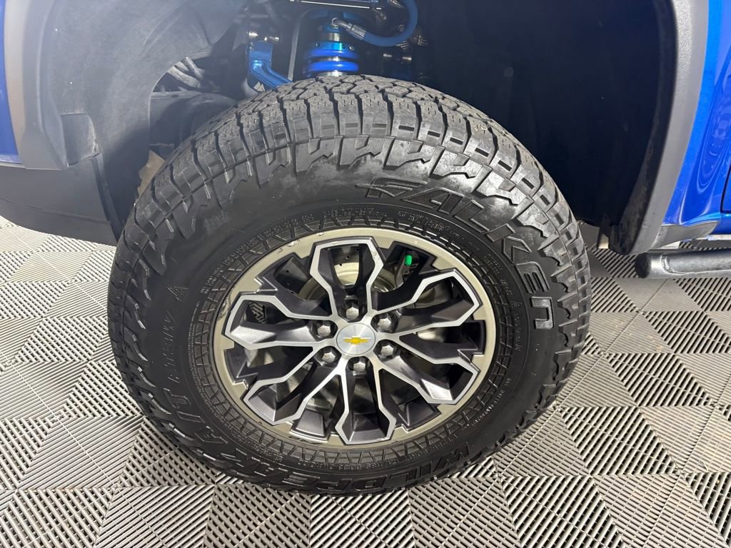 Used 2022 Chevrolet Colorado ZR2 image 11