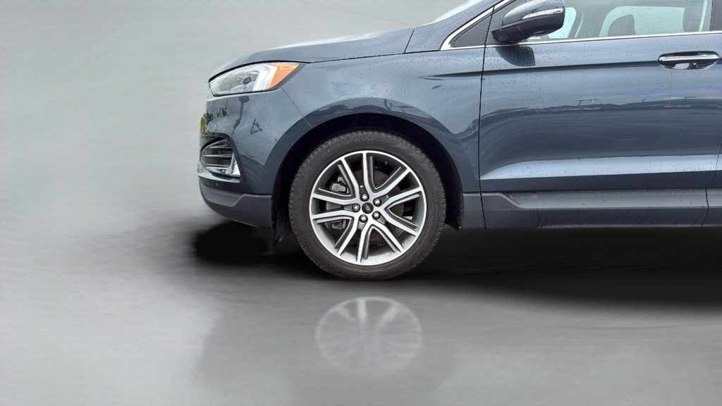 Certified 2024 Ford Edge Titanium w/ Equipment Group 301A AWD/4WD image 30