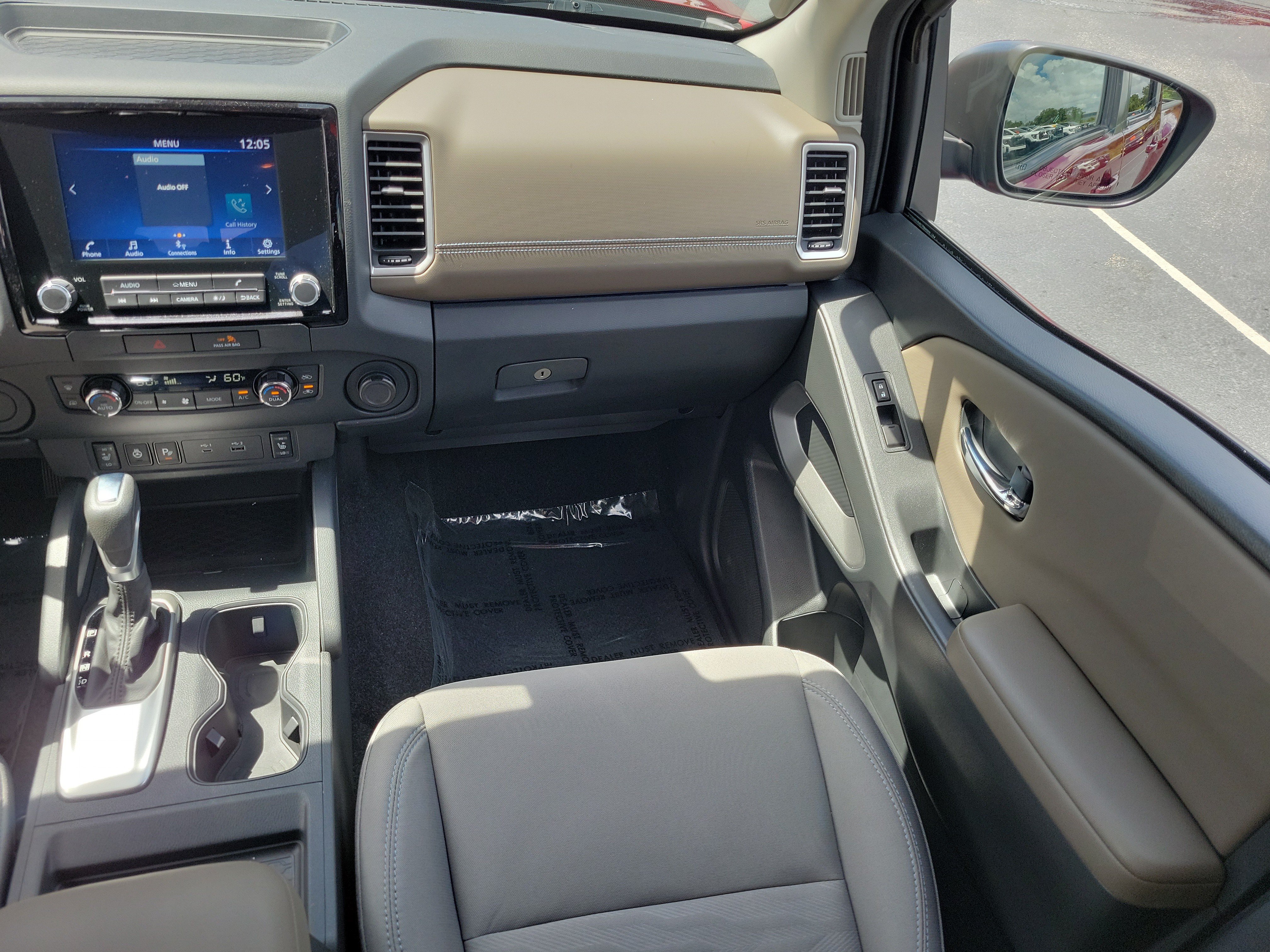 Used 2022 Nissan Frontier SV RWD image 16