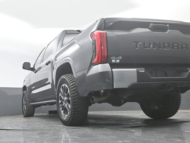 Used 2025 Toyota Tundra Limited AWD/4WD image 23