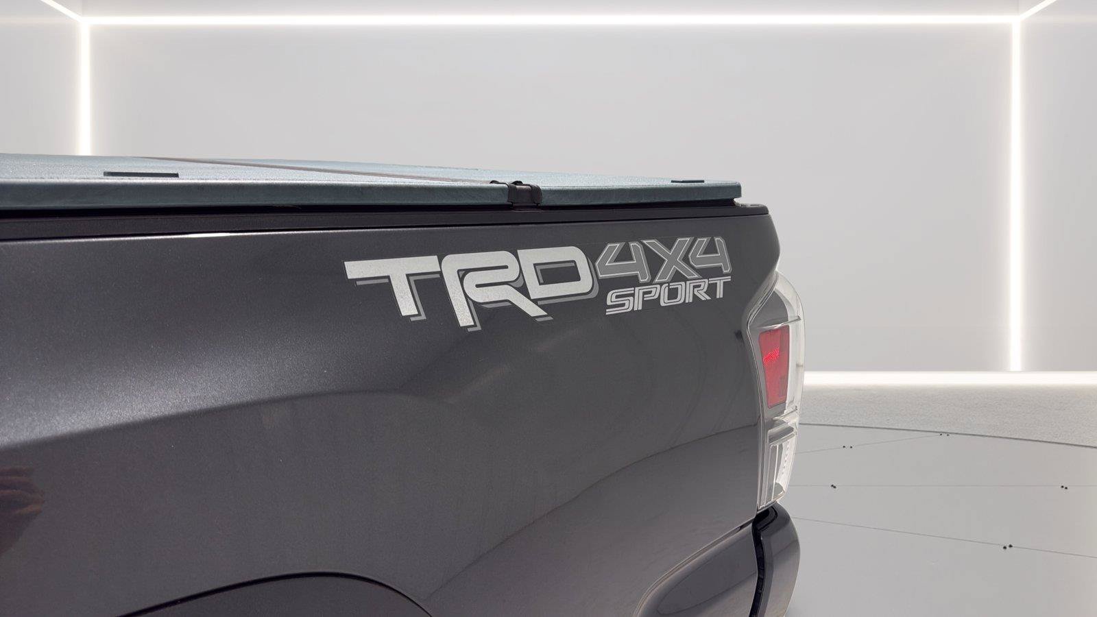 Used 2021 Toyota Tacoma TRD Sport w/ Technology Package AWD/4WD image 30