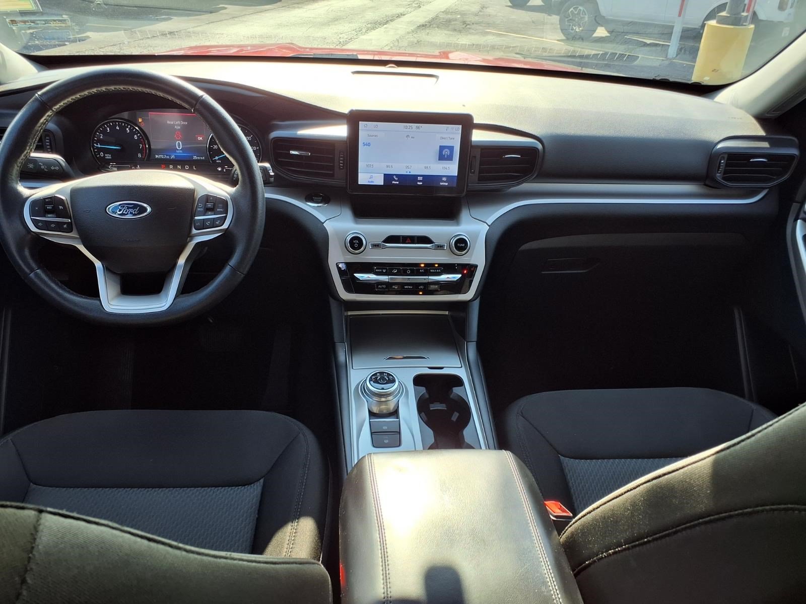 Certified 2024 Ford Explorer XLT RWD image 12