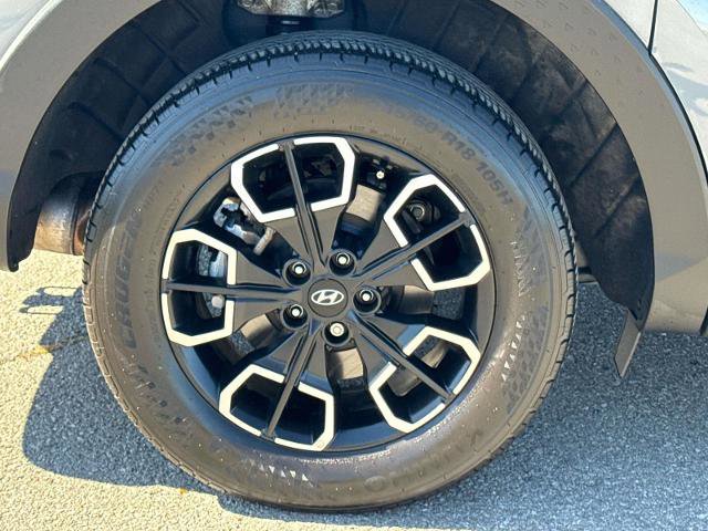 Used 2023 Hyundai Santa Cruz SEL Premium image 9