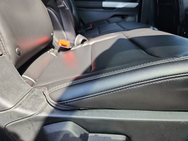 Certified 2023 Ford Explorer XLT w/ Equipment Group 202A AWD/4WD image 30