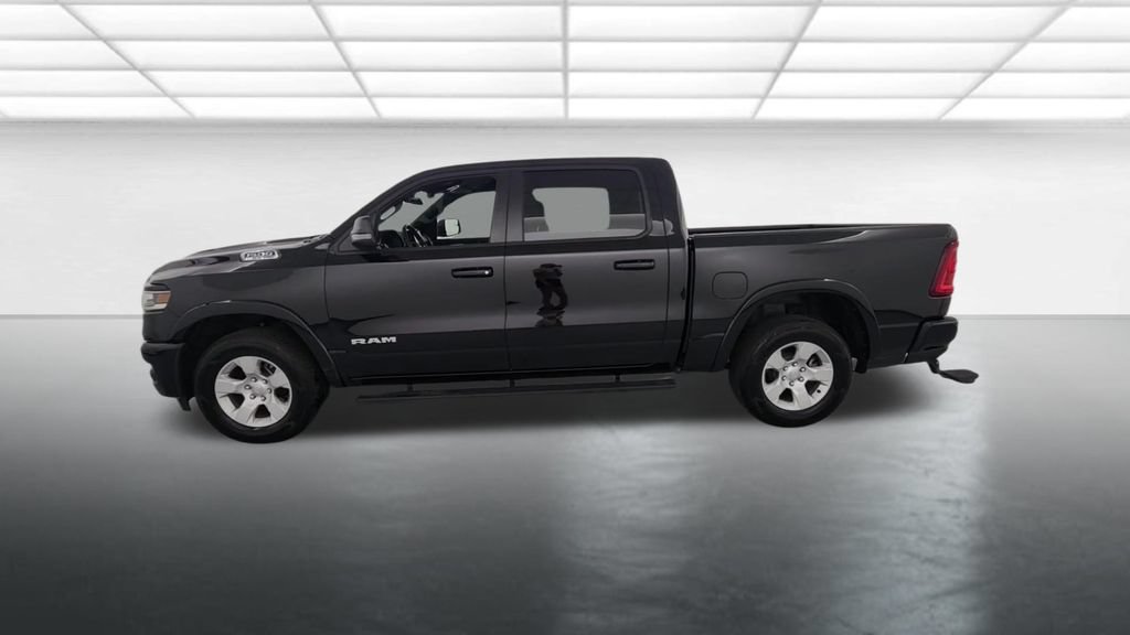 Used 2025 RAM 1500 Big Horn AWD/4WD image 4