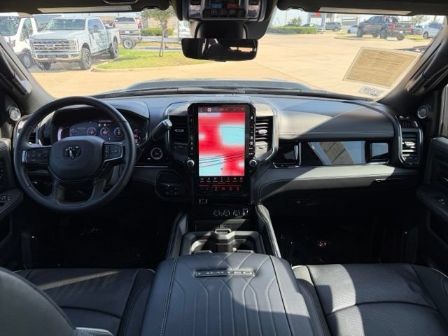 Used 2025 RAM 2500 Limited AWD/4WD image 24
