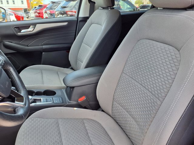 Certified 2021 Ford Escape SE w/ Convenience Package AWD/4WD image 3