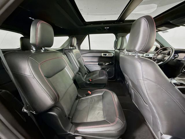 Certified 2022 Ford Explorer ST-Line w/ Class IV Trailer Tow Package image 30