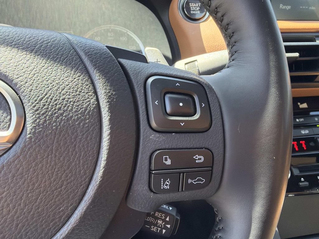 Used 2023 Lexus IS 300 w/ Comfort Package RWD image 19