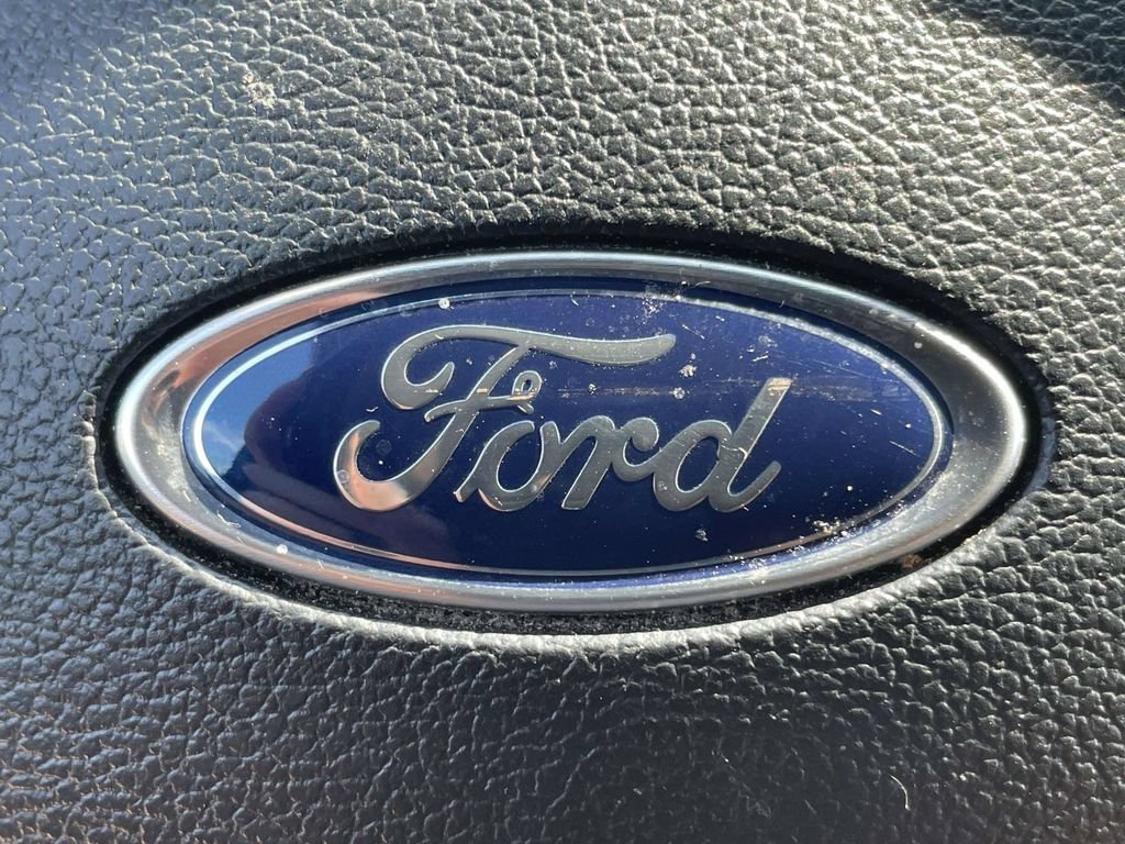 Certified 2023 Ford Explorer XLT RWD image 29