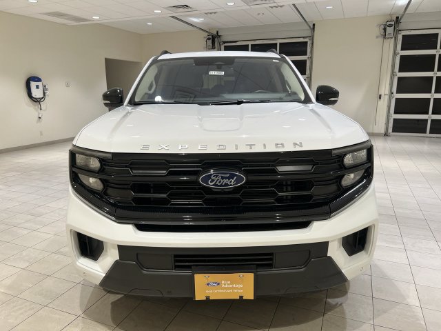 Certified 2025 Ford Expedition Active AWD/4WD image 8