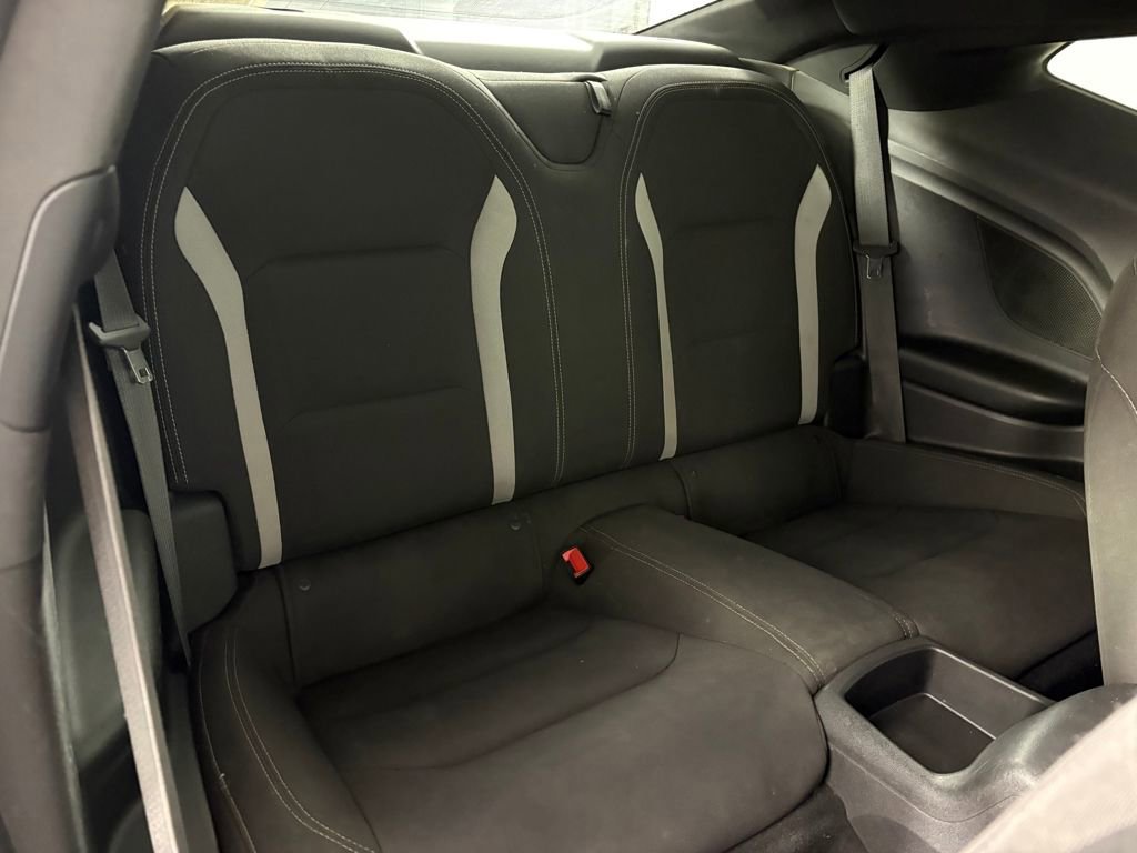 Used 2021 Chevrolet Camaro LT image 29