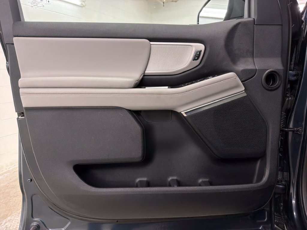 Certified 2025 Ford Expedition Active RWD image 18