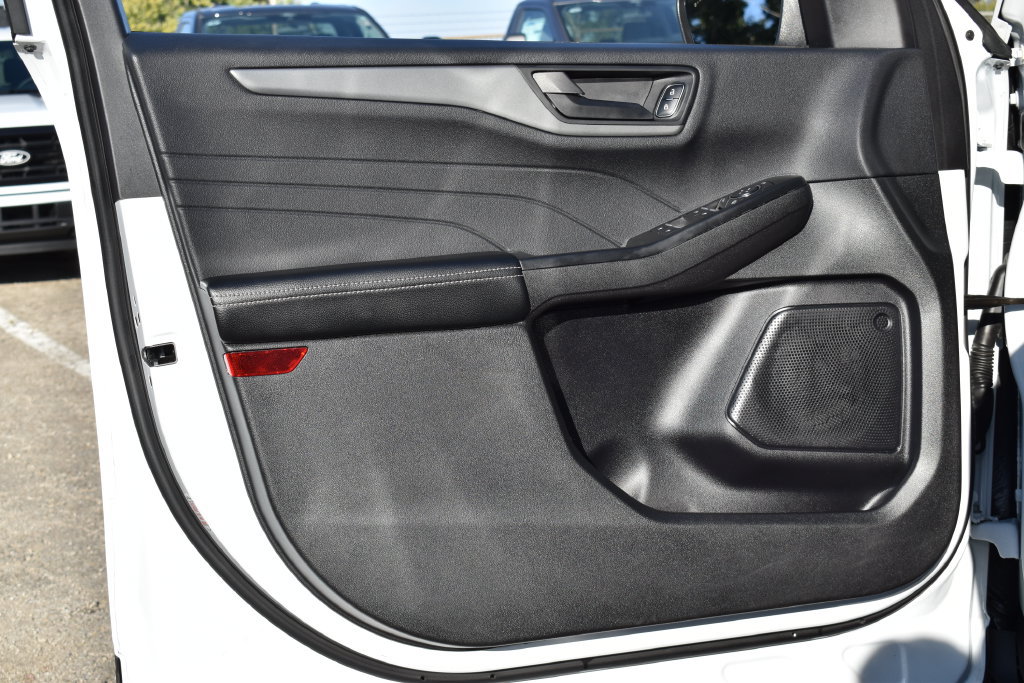 Certified 2025 Ford Escape Active AWD/4WD image 25