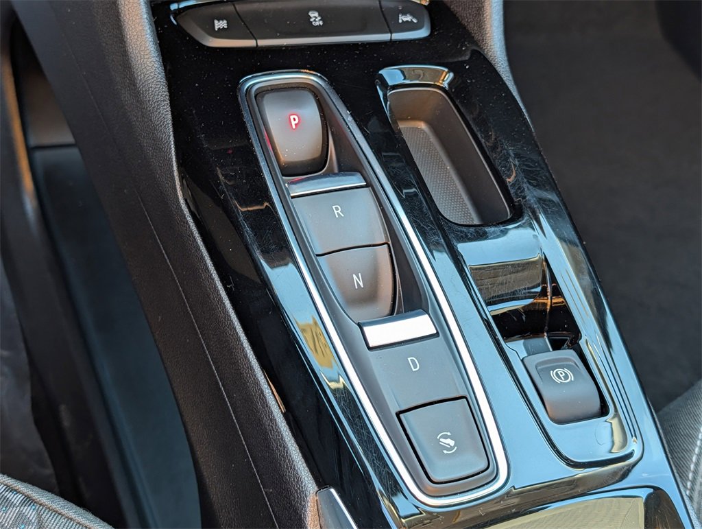 Used 2023 Chevrolet Bolt EUV LT w/ Redline Edition image 22