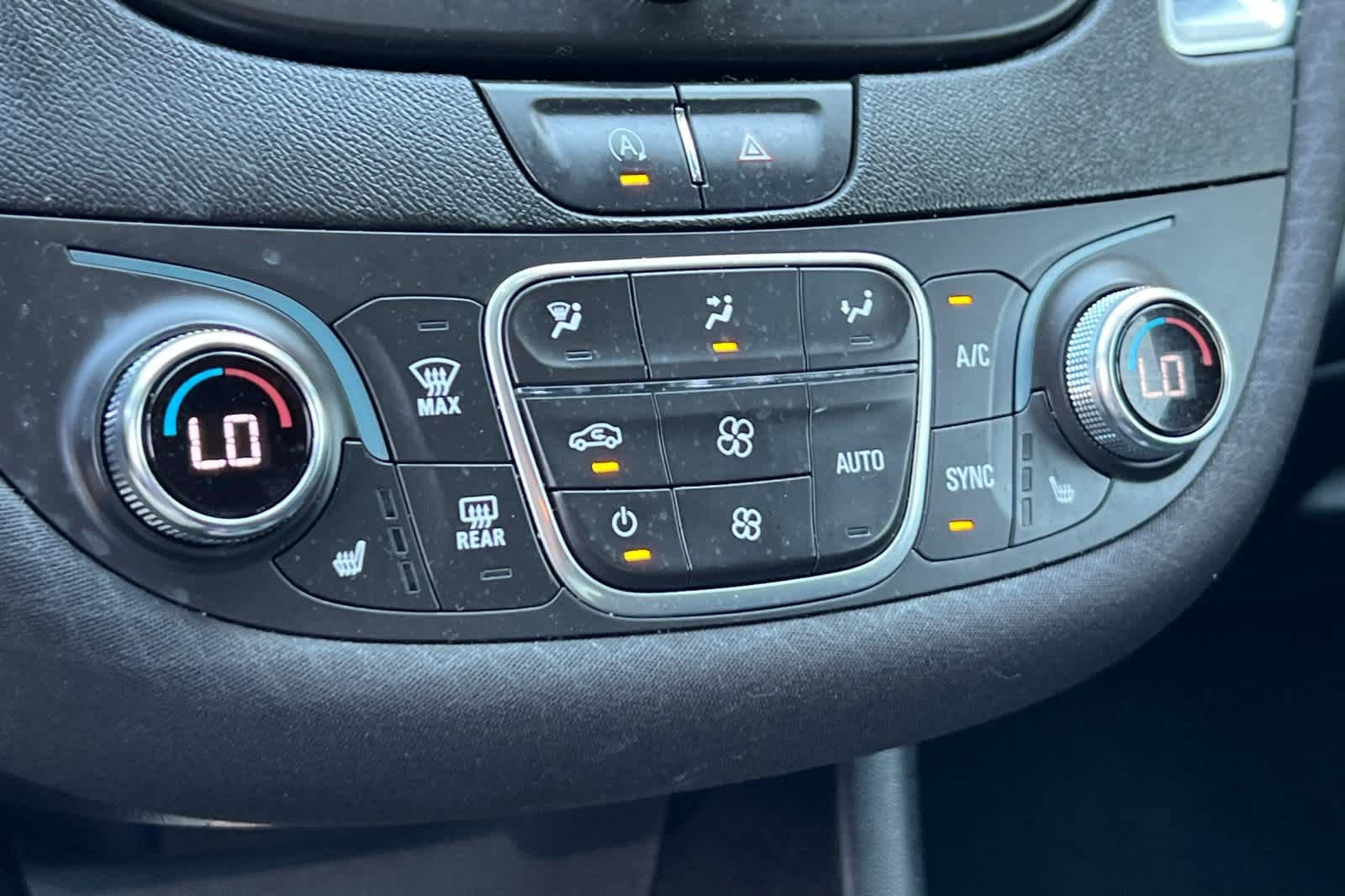 Used 2020 Chevrolet Malibu LT FWD image 19