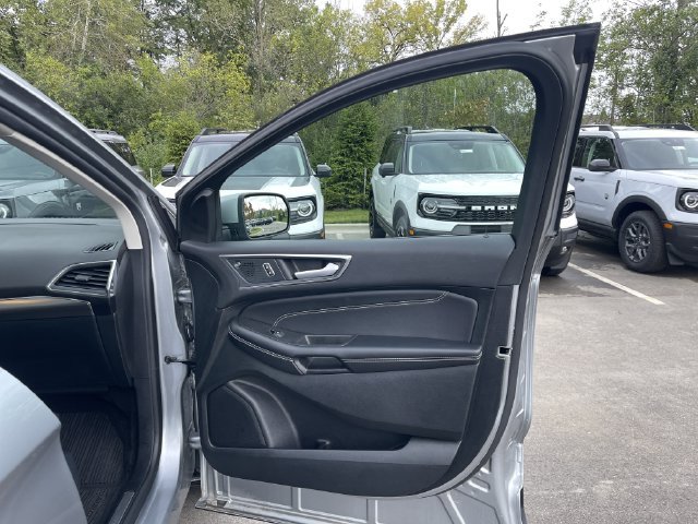 Certified 2024 Ford Edge Titanium w/ Equipment Group 301A AWD/4WD image 14
