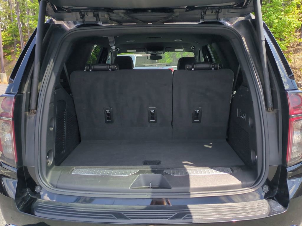 Used 2024 Chevrolet Tahoe Premier AWD/4WD image 17
