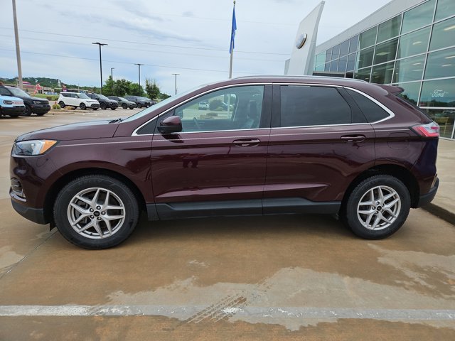 Certified 2024 Ford Edge SEL w/ Convenience Package AWD/4WD image 2