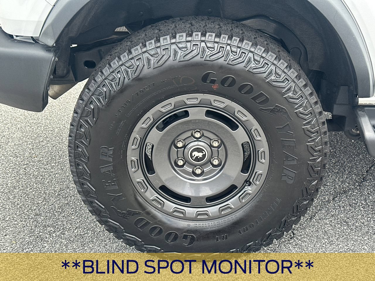 Certified 2025 Ford Bronco Outer Banks w/ Sasquatch Package AWD/4WD image 19